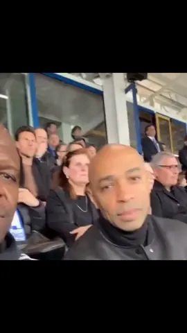 เธียร์รี่อองรีร่างทอง