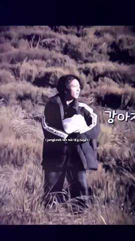 : trong mắt thv, cục bông này cứ mãi là em bé ấy :)) #taekook #taehyung #jungkook 