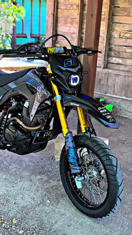 tak readykan lagi biru menyala💙 #kcmracing147 #fypシ゚viral #trailcustom #crf150supermoto #crfjawa 