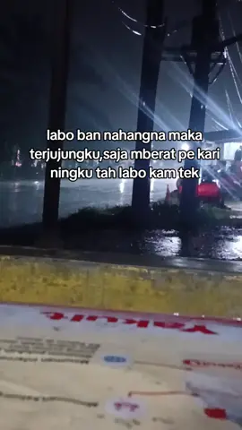 sini masuk diluar dingin🥶 #karovibe #storykaro #moodkaro #kalakkaro #karo_kreator 