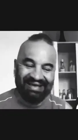 منشن صديقك 😂😂  #مصطفى_الحجي #مصطفى_الحجي_في_النمسا🇦🇹 #الشعب_الصيني_ماله_حل😂😂 #fyp #تحشيش 