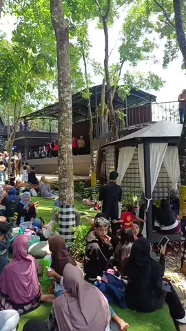 Live Music di Jatigede Green Garden RAJA AMPATNYA SUMEDANG#