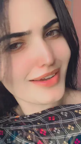 Itny gaye guzry hum b nahi✨😎✌️#سنگت___لائک___شیئر___کریسو #viralvideofyp🌸🙌🙃😘 #🌸naazofficial22🌸 #fulltrandingsong 