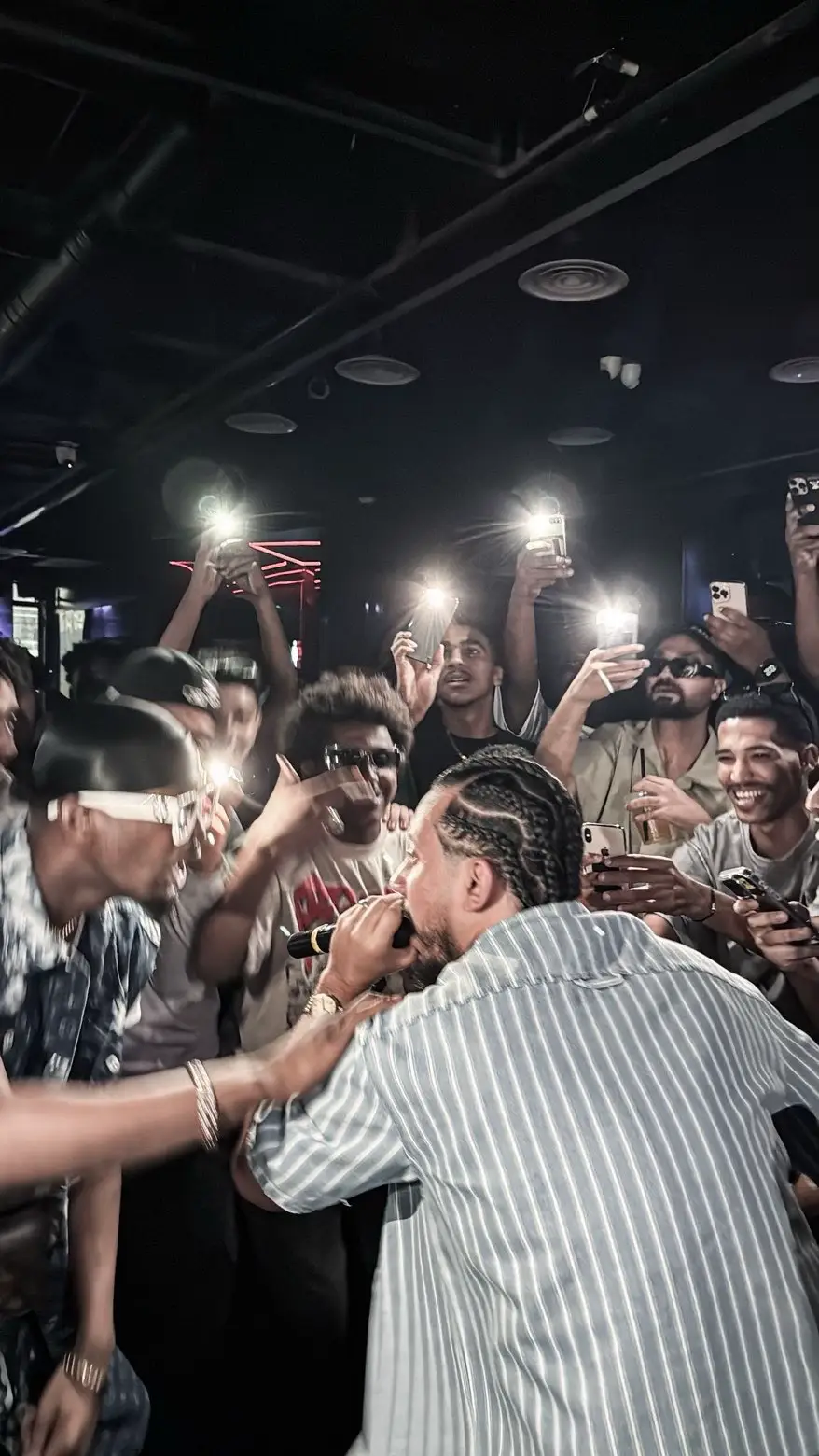 ما تغيرنا تغير ملامحنا