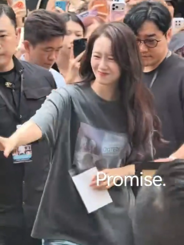 Lim Yoona in Macau for 'Bon Appetit Your Majesty' Fan Meeting #yoona #limyoona 