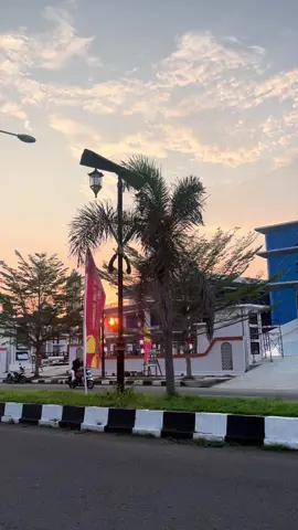 Dirgahayu provinsi maluku utara ,provinsi yg paling berbahagia @Sherly Tjoanda  