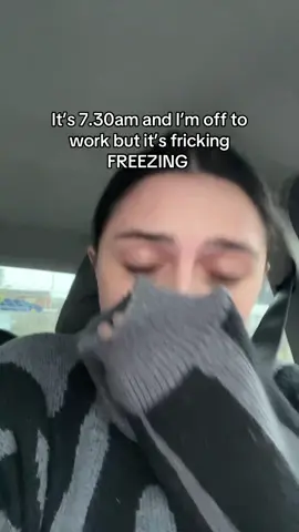 Whyyyyyy im shiveringggggg #cold #work #fyp 