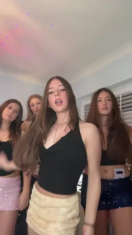 #4 #viral #party #sparkly #brunette 