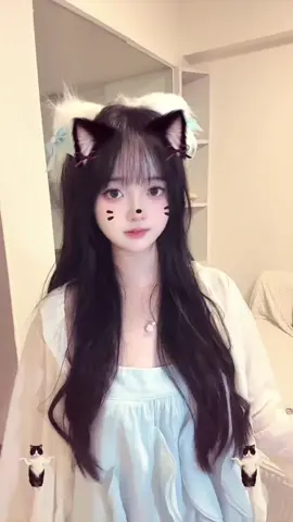 今日はお休みください。明日は最初のクイーン大会がありますので、お楽しみに