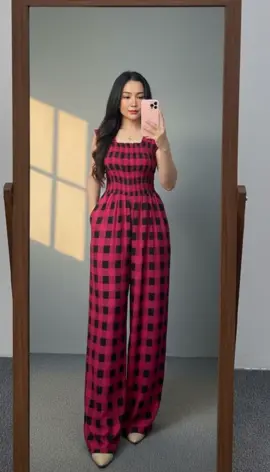 ✨ Bahan Premium ✨ - Jumpsuit ini terbuat dari bahan rayon premium. Bahan ini memberikan kenyamanan dan kelembutan saat dikenakan. Lingkar dada jumpsuit 120 cm. Panjang jumpsuit adalah 130 cm. Ukuran ini cocok untuk Anda yang mencari jumpsuit dengan ukuran yang pas. Jumpsuit dilengkapi dengan full karet. Ini menambah kenyamanan dan kepasangan saat dikenakan. Celana jumpsuit memiliki kantong di sisi kanan dan kiri. Fitur ini memberikan kemudahan dalam membawa barang kecil. Jumpsuit Id 120 celana kulot rayon adalah pilihan yang tepat untuk Anda. Dengan bahan rayon premium, ukuran yang pas, dan fitur tambahan, jumpsuit ini akan memberikan kenyamanan dan gaya. #jumpsuitoutfit #dress #terusan 