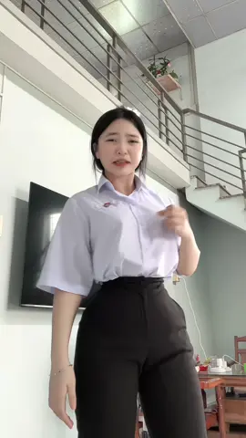 cái tường bt nhảy hả sợ quá#abcxyz #xh 