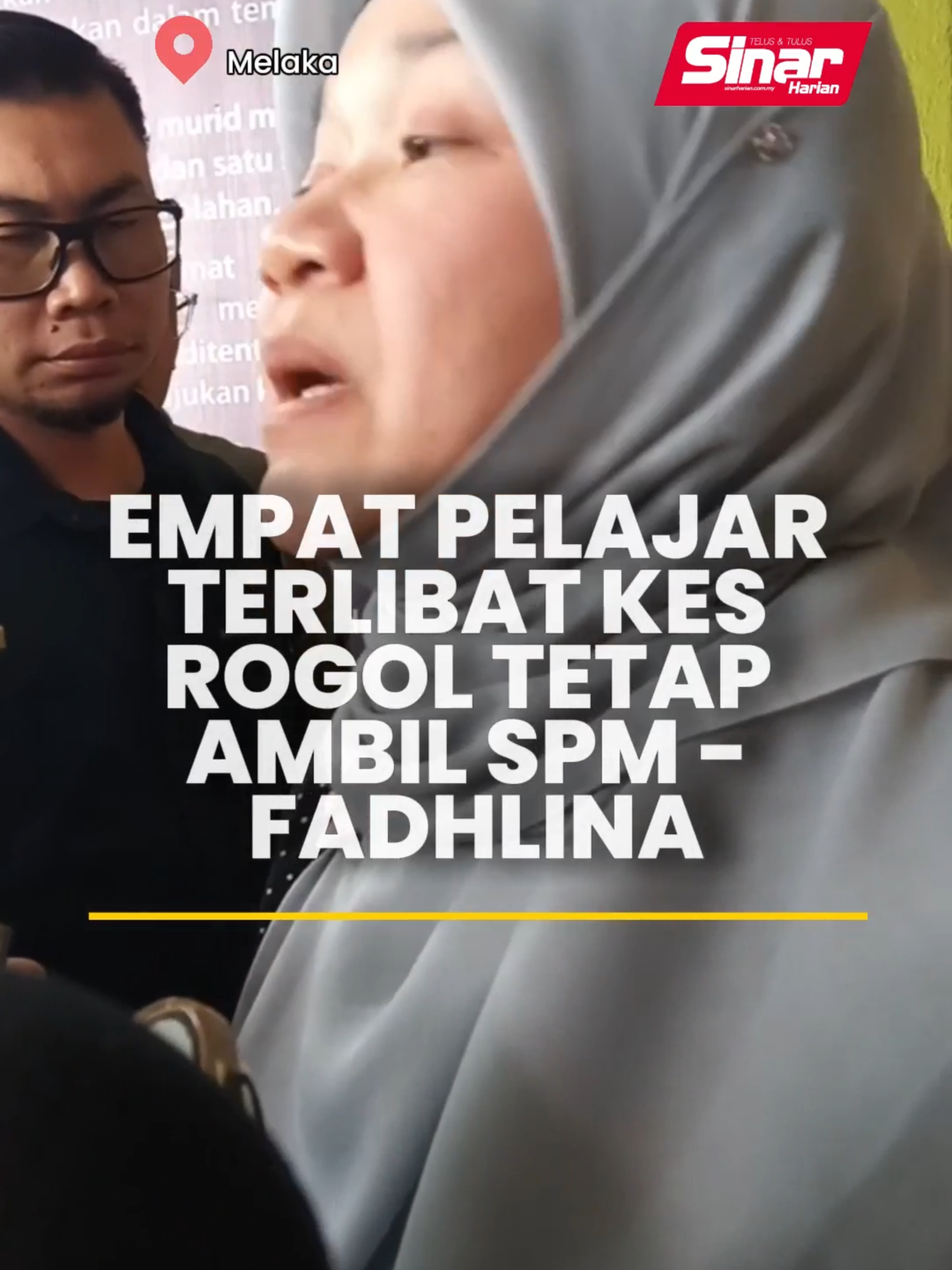 Empat pelajar terlibat kes rogol tetap ambil SPM - Fadhlina Empat pelajar lelaki yang disyaki terlibat dalam kes rogol secara bergilir-gilir di sebuah sekolah menengah di Melaka tetap akan menduduki peperiksaan Sijil Pelajaran Malaysia (SPM) yang dijadualkan bermula pada 3 November depan, lapor wartawan Sinar Harian, Norafiza Jaafar. Menteri Pendidikan, Fadhlina Sidek berkata, walaupun kes masih dalam siasatan polis namun hak pelajar untuk menduduki peperiksaan tetap dipelihara selaras dengan prinsip pendidikan untuk semua. Anda boleh baca berita penuh di portal Sinar Harian di www.sinarharian.com.my atau swipe up di IG story serta jangan lupa follow IG @sinarharian untuk berita terkini dalam dan luar negara. Copyright disclaimer: Segala penyuntingan video adalah hak cipta terpelihara milik Sinar Harian. #SinarHarian #BeritaSemasa #KPM #SPM #FadhlinaSidek