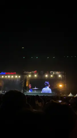 akhirnya bertemu sheila on 7🥹 @Sheila On 7 official  #sheilaon7#sheilaon7#sheilagank#liveprojectsemarang