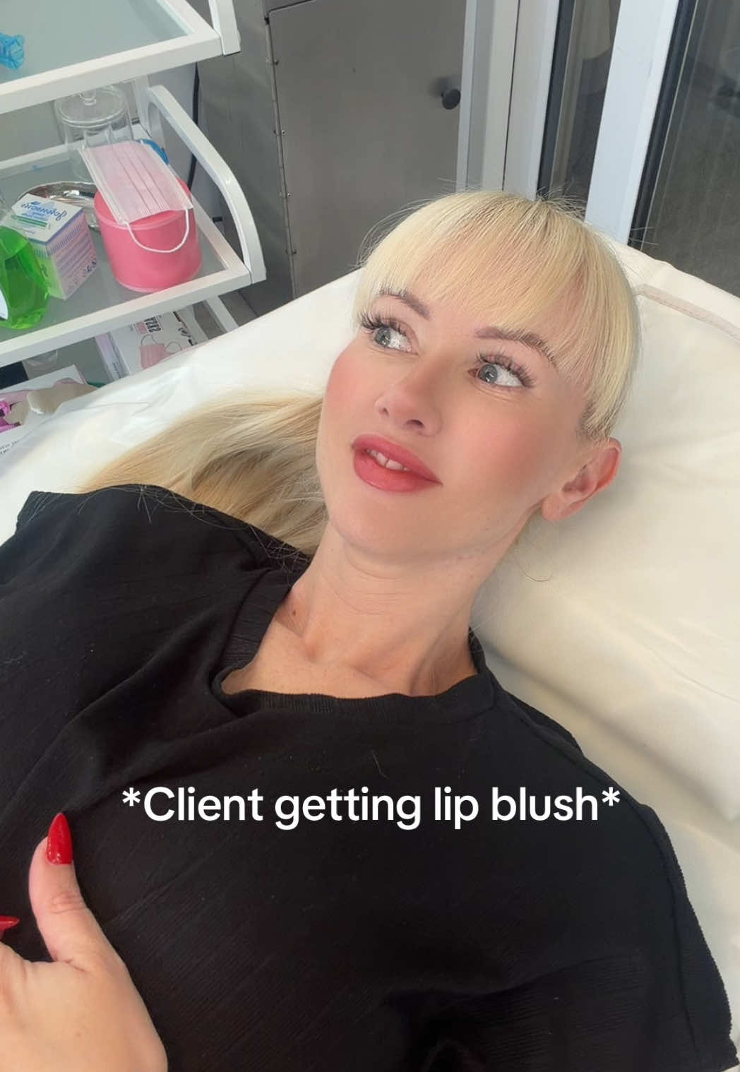 If I go quiet I’m still working on the best results I swear 😉🤣  #lipblush #salonlife #beauty #jokes #funny 