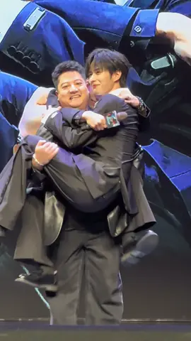 Bàn mama của Thiết Tam Giác 🤣 #tuchanhien #trinhtuong #toncatxuyenda #ngotatugiabutky #daomobutky 