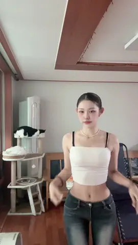 다들 연휴 때 많이 먹고 많이 놀았니이 ㅎ 이제 빼자 ㅎㅎㅎㅎ  10/15 수 11:00 비너츄 오픈 하니까 이이이잉스타로 ㄱㄱ