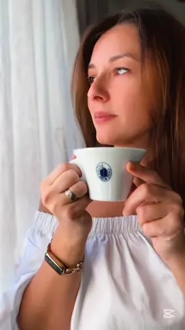 E mai mult decât o cafea. E momentul meu de plăcere, cu gust autentic napoletan și aromă care rămâne. Borbone Crema Superiore — o emoție în fiecare înghițitură. ☕🤎 #Borbone #CremaSuperiore #GustAutenticNapoletan #CoffeeTime #DiminețiCuAromă 