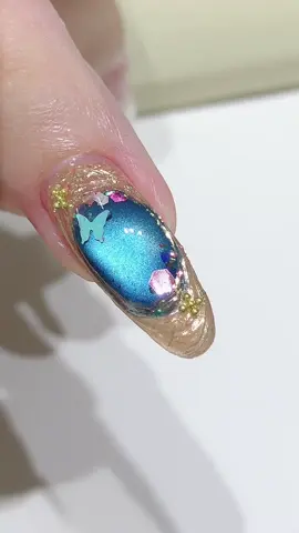 Kiểu mắt mèo#ROUni #xuhuong #nailsart #cateye #nail 