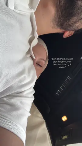 Aşk insanın hayatı boyunca yaşamadığı ilk defa yaşanılan bir duygudur. Bu eğer birine aşıksan sevdiğini gördüğünde kalbinde bir heyecan basar derlerdi inanmazdım. Şimdi inanıyorum çiçeklerin şarkı söylediğine ve dünyanın güzellik için döndüğüne. Gözlerim gözlerine değdiğinden beri şimdi inanıyorum hayata sevdiğim... #keşfetbeniöneçıkar #keşfetteyizzz #foryou #100k #fyp 