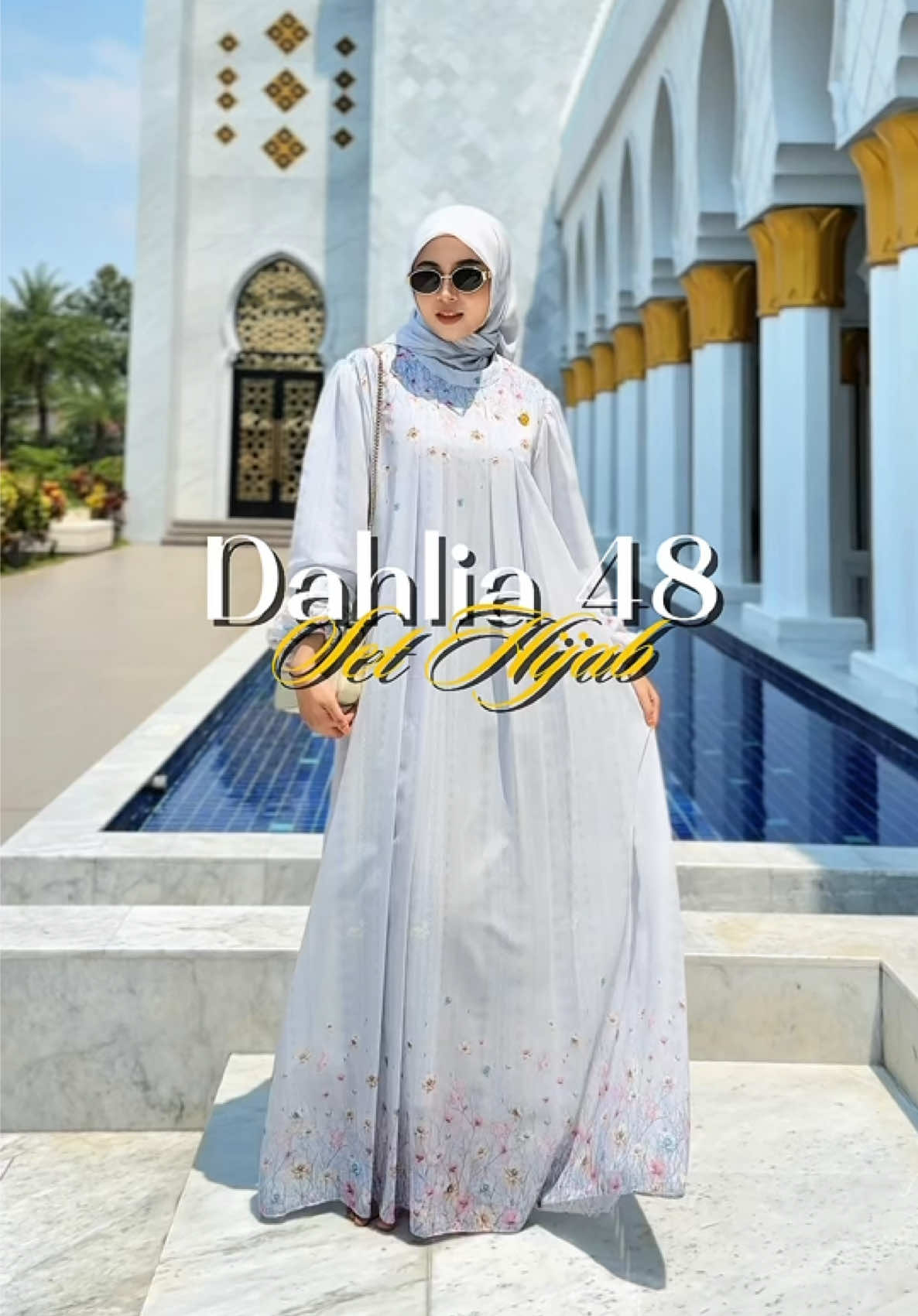 I wan't nobody but if Dahlia dress i wantttt‼️😍 in frame : dahlia 48 #gamis #gamiscantik #gamiselegan #gamismewah #gamissimple 