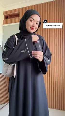 Kalo ini sih Abaya nyaa wajib punyaa 😚🫶🏻 #melisasyari #gamishitam #ootdabaya #abayahitam #abayabordir 