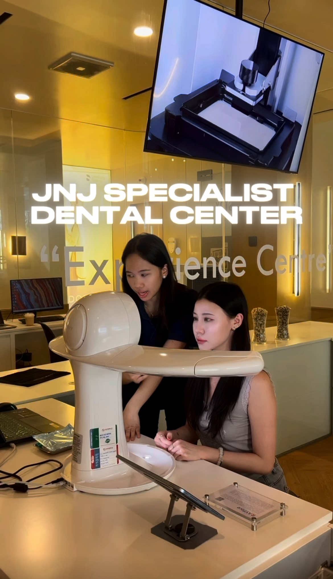 Had the best time doing GBT Airflow Scaling and Whitening di @jnjdentalcentre 🦷🪥 klinik terlengkap dan ter-pewe yang pernah kukunjungi. Lovvv. Jangan lupa scaling gigi guys!!!