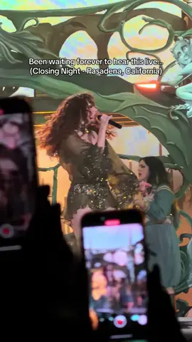 SHE’S GOT AWAYYYYYY #chappellroan #concert #pasadena #chappellroantour #thesubway 