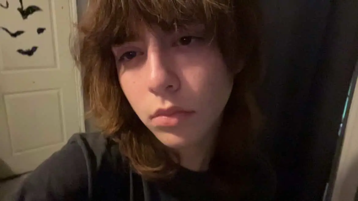 buy me skirts! #gay #mlm #skinny #teen #femboy 