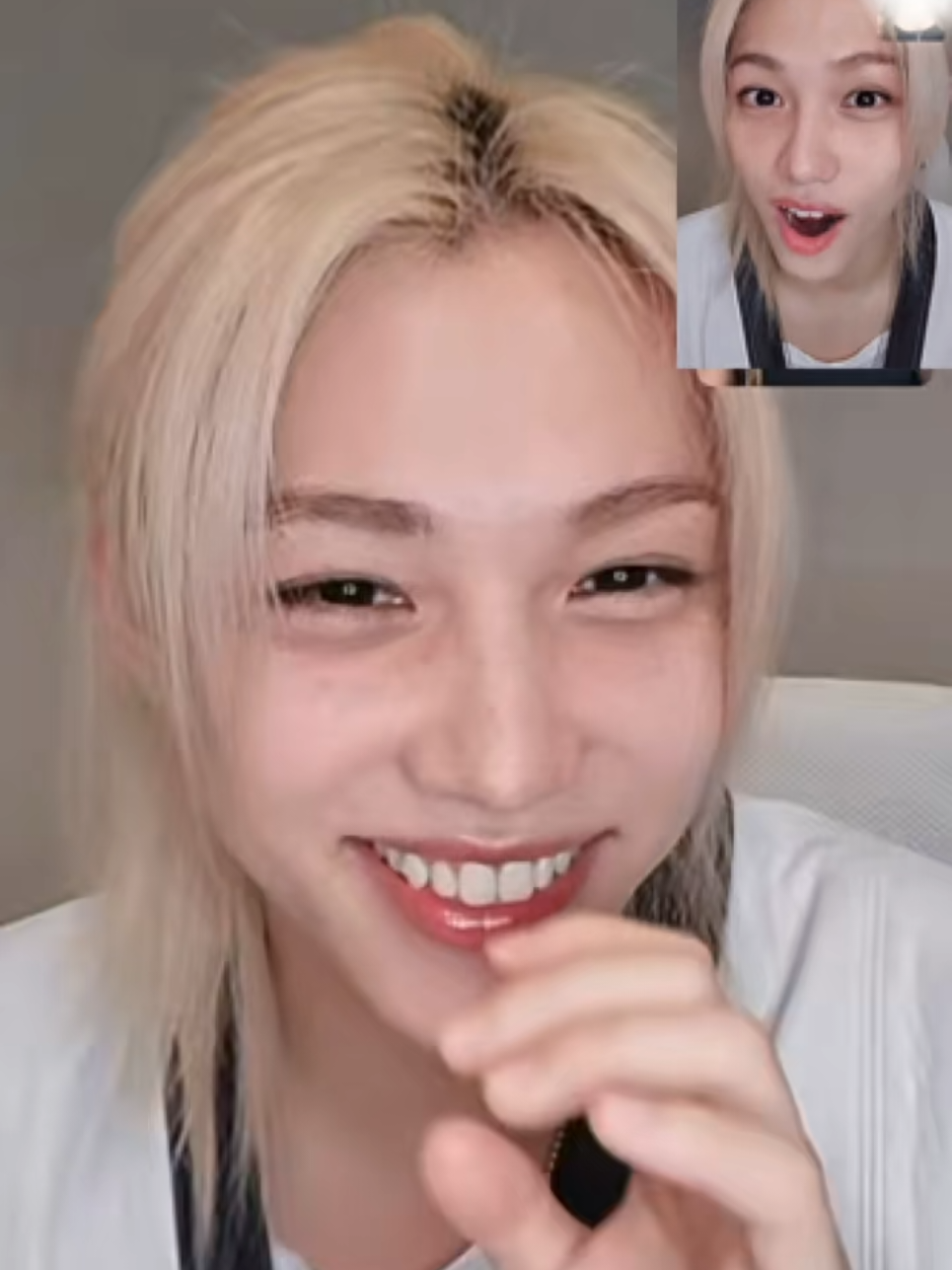 111025 He sang Baby 😭🫠🤏🤏🤏 #필릭스 #Felix  #StrayKids #스트레이키즈  #KARMA  📽.划得入迷