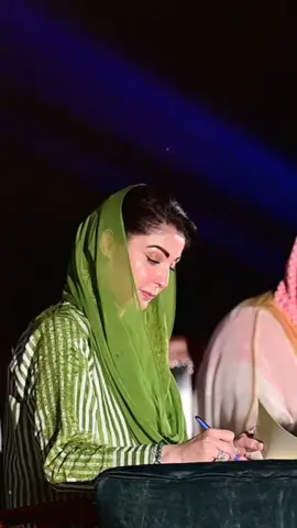 🇵🇰🇸🇦 #maryamnawaz #maryamnawazsharif #saudia #pakistan #lahorefort 