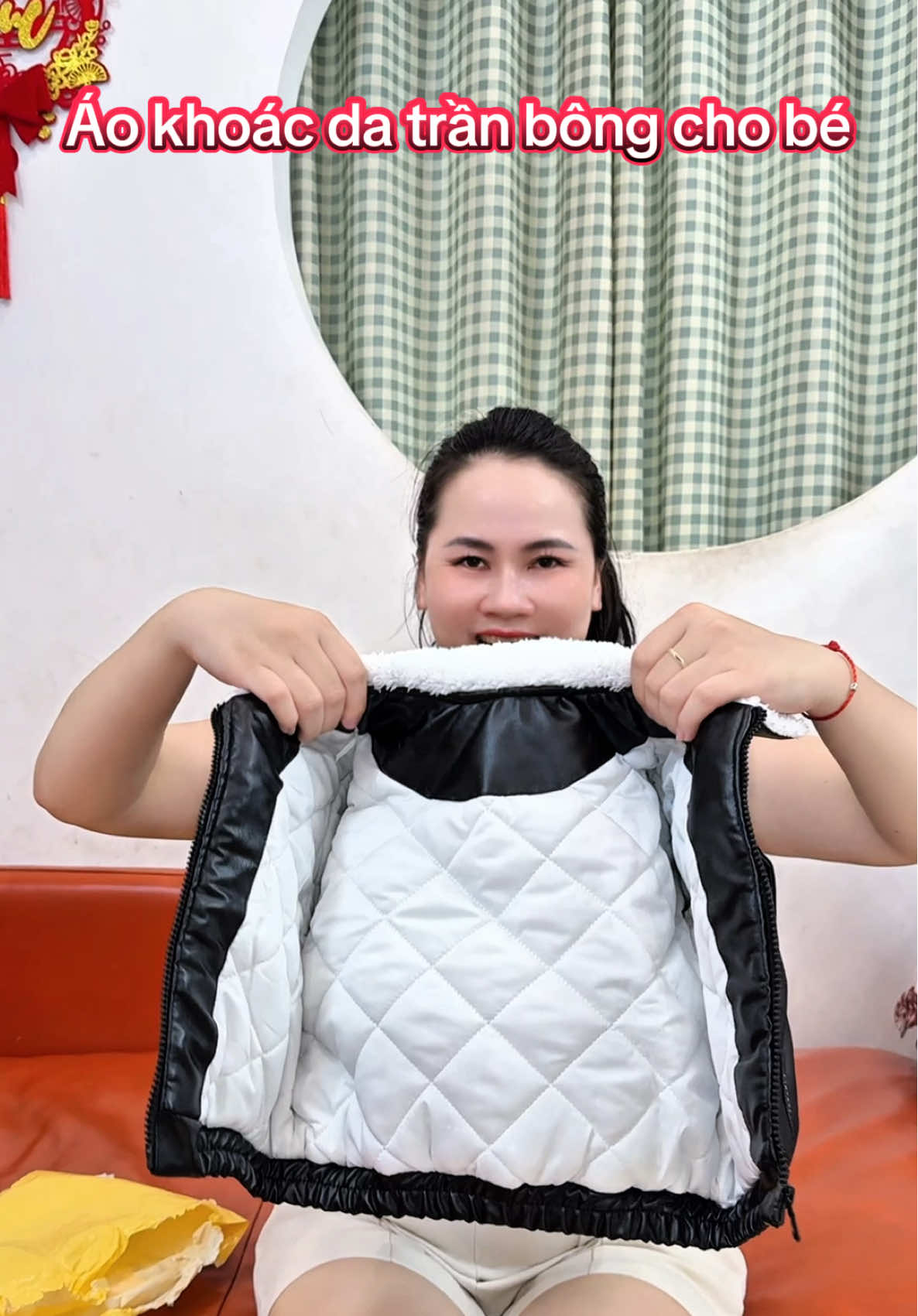 Áo xịn mặc bao ngầu mẹ ơi nên săn ạ #thoitrangtreem #tiktokshop #aokhoacchobe #aokhoacbetrai #aobetrai 