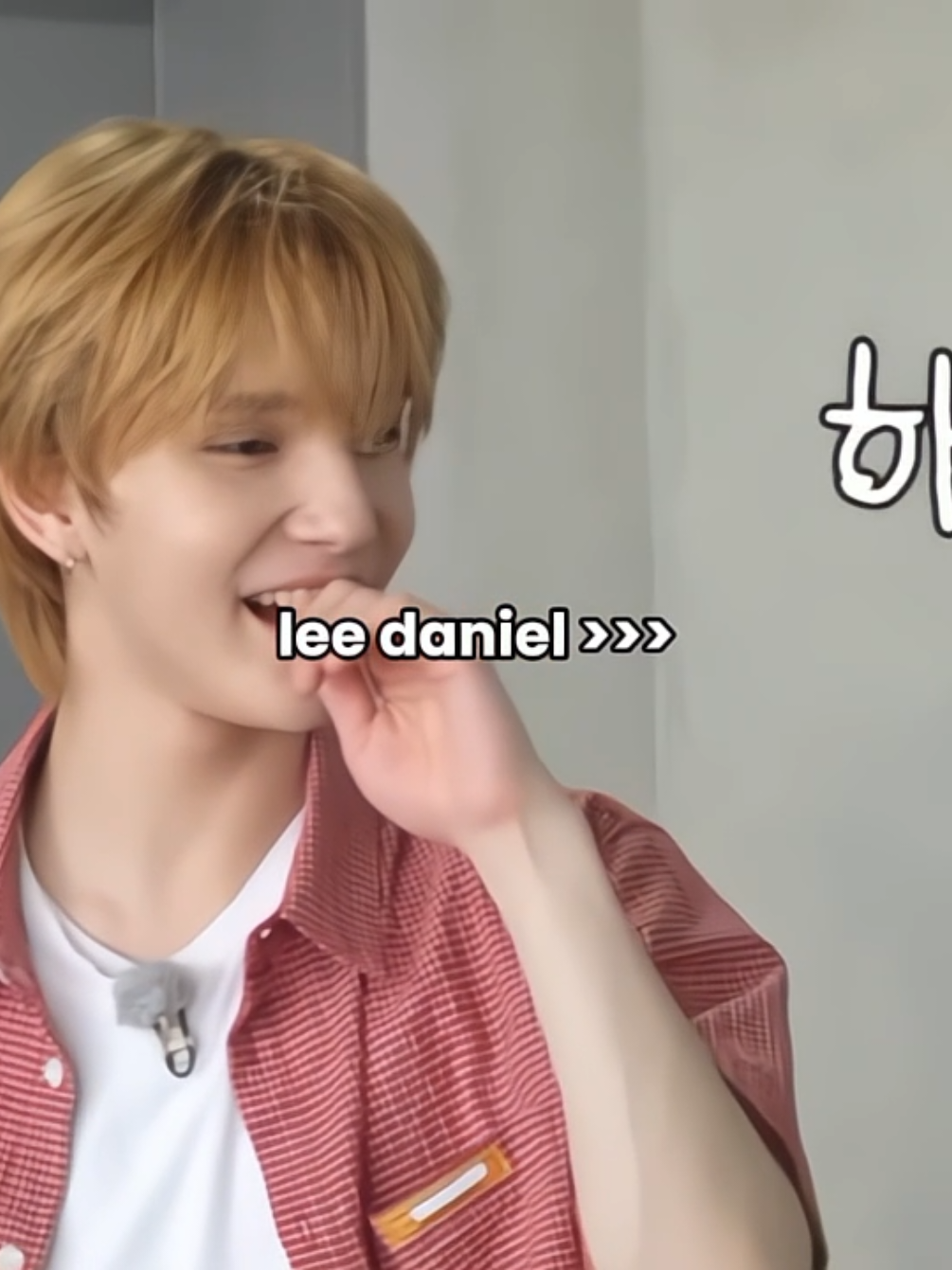 let's debut plsss 🧎🏻‍♂️🧎🏻‍♂️ #DANIEL #다니엘 #SMTR25 #SMTRAINEE #fyp 