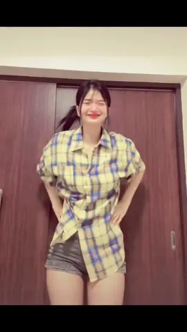 ស្រីស្អាតរាំ TikTok 2025 #កំពុងល្បីក្នុង_tiktok #cambodia #កម្ពុជា🇰🇭🇰🇭🇰🇭 #ល្បីណាស់លោកអើយ😂😂😂😂😂💕 #អត់ល្បីដូចគេទេ😞💗 