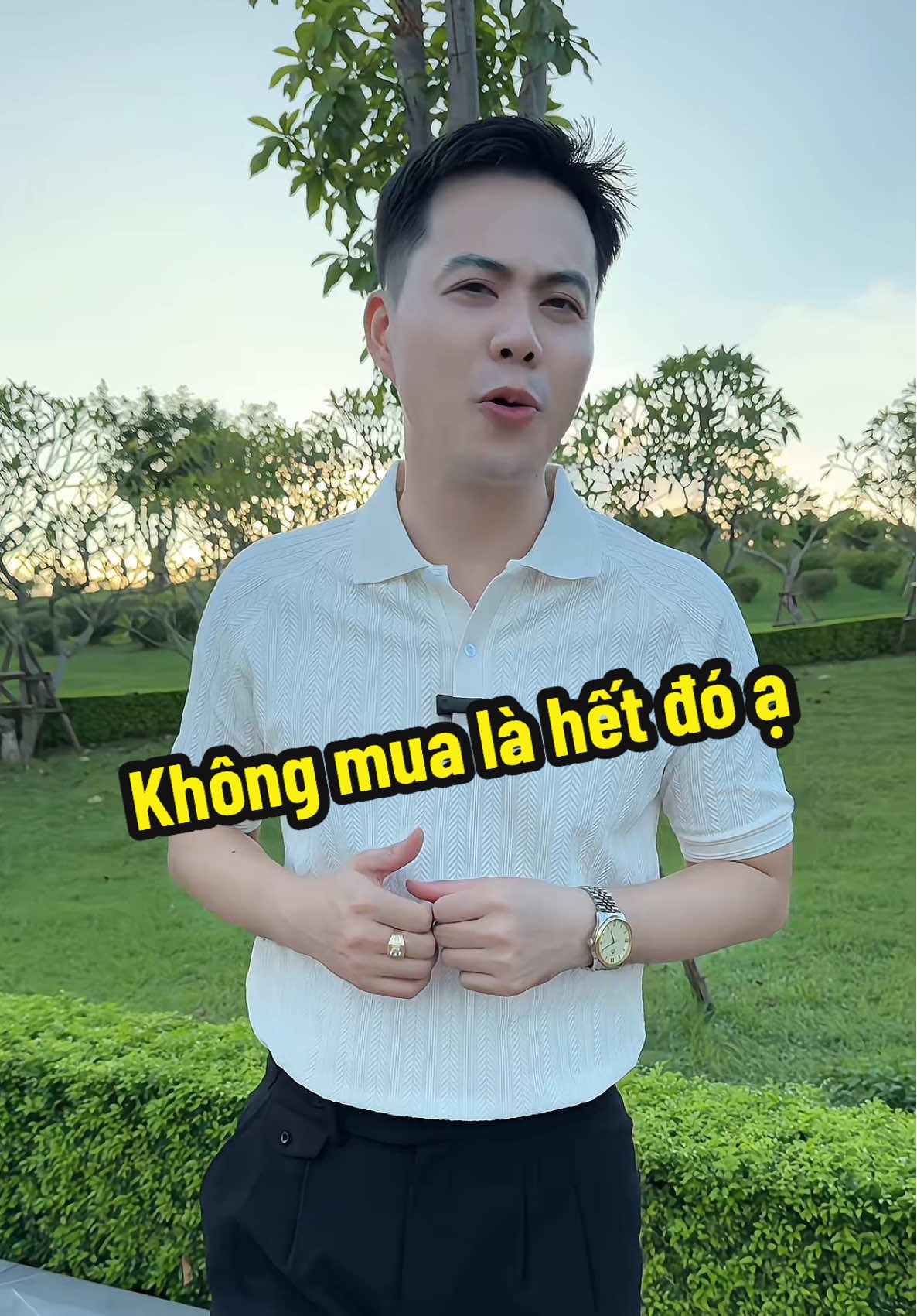 Phần 427: Chiếc áo khiến bạn trông ‘bảnh’ hơn mà vẫn cực thoáng mát 💨 Polo dệt kim tay raglan – chất đẹp, cổ đứng form sang 💎 Giá đang giảm SỐC chỉ còn 125K #poloNam #phongcach #polodetkim #chientopolochat #gusta 