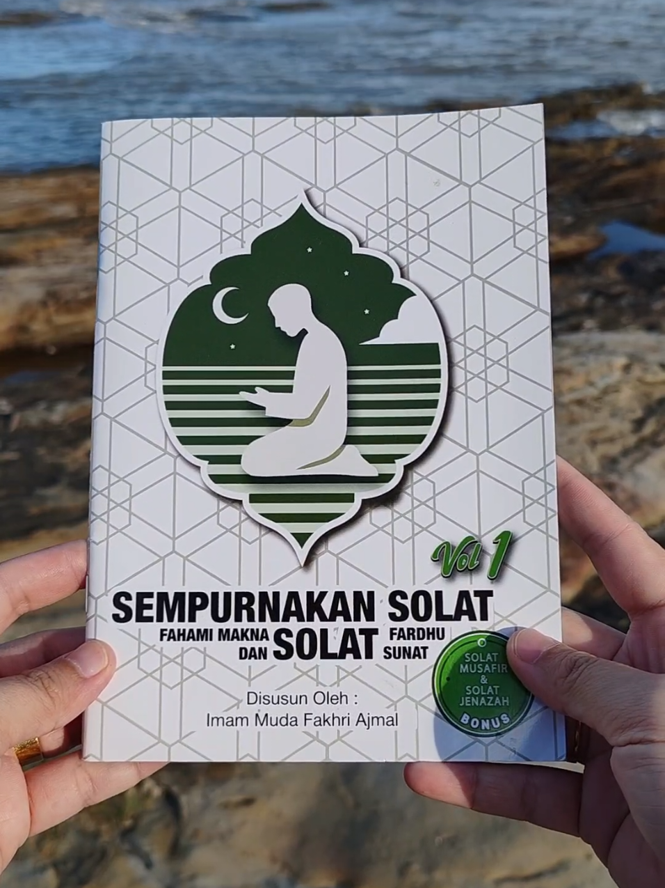 Sesungguhnya solat yang kau abaikan saat ini adalah impian jutaan mayat yang ada di dalam kubur 😭 #solat #sempurnakansolat #alamkubur #BookTok 