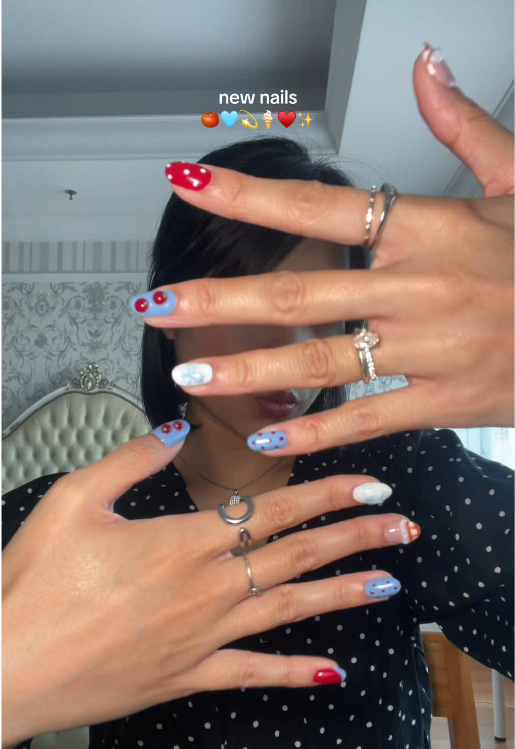 CAN’T STOP LOOKING AT MY NEW NAILS 💅👀✨ #nailart #nailinspo #nails 