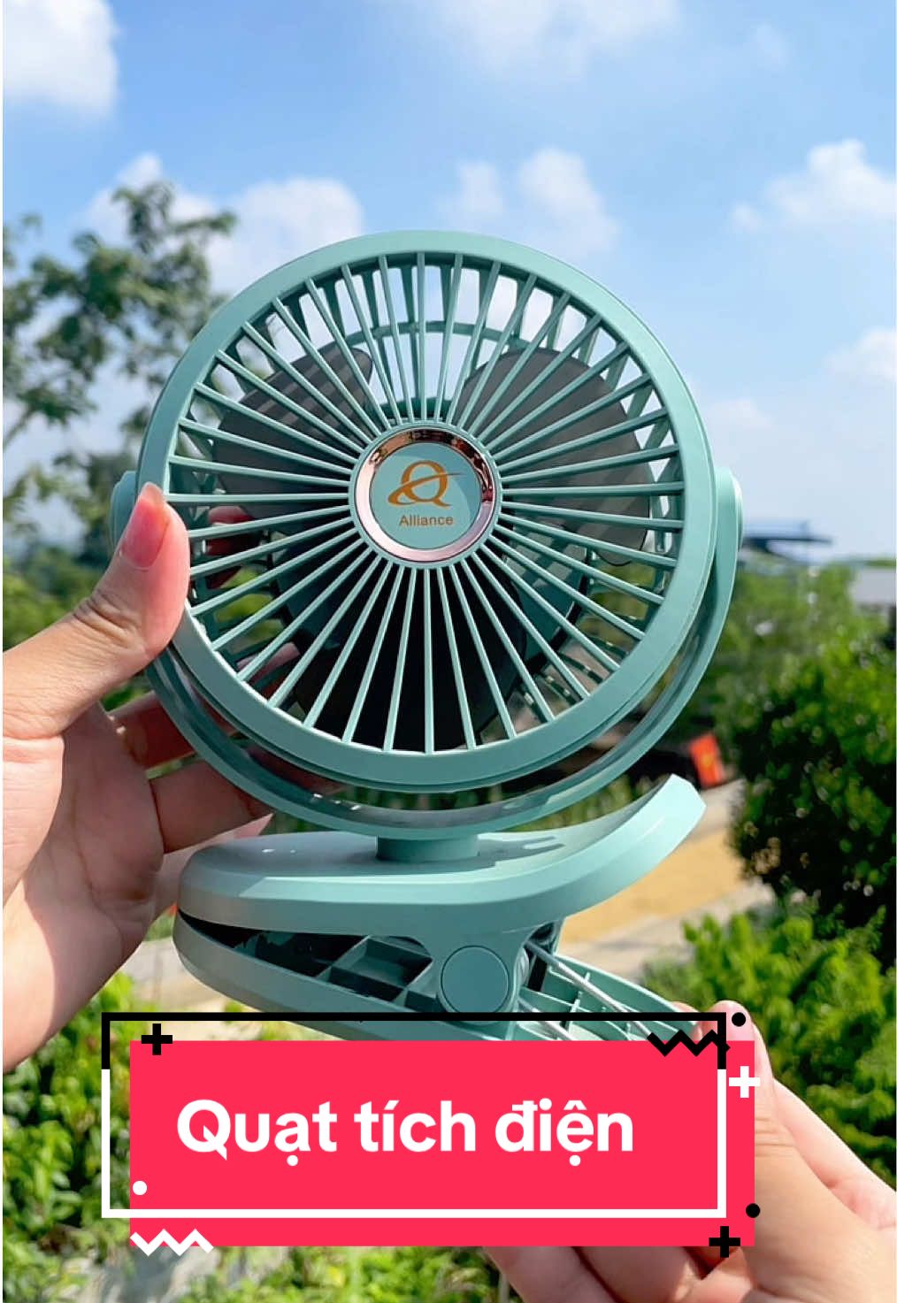 Quatj tích điện pin trâu#quattichdien #quattichdienpintrau #quat #luongmeo99 #CapCut  