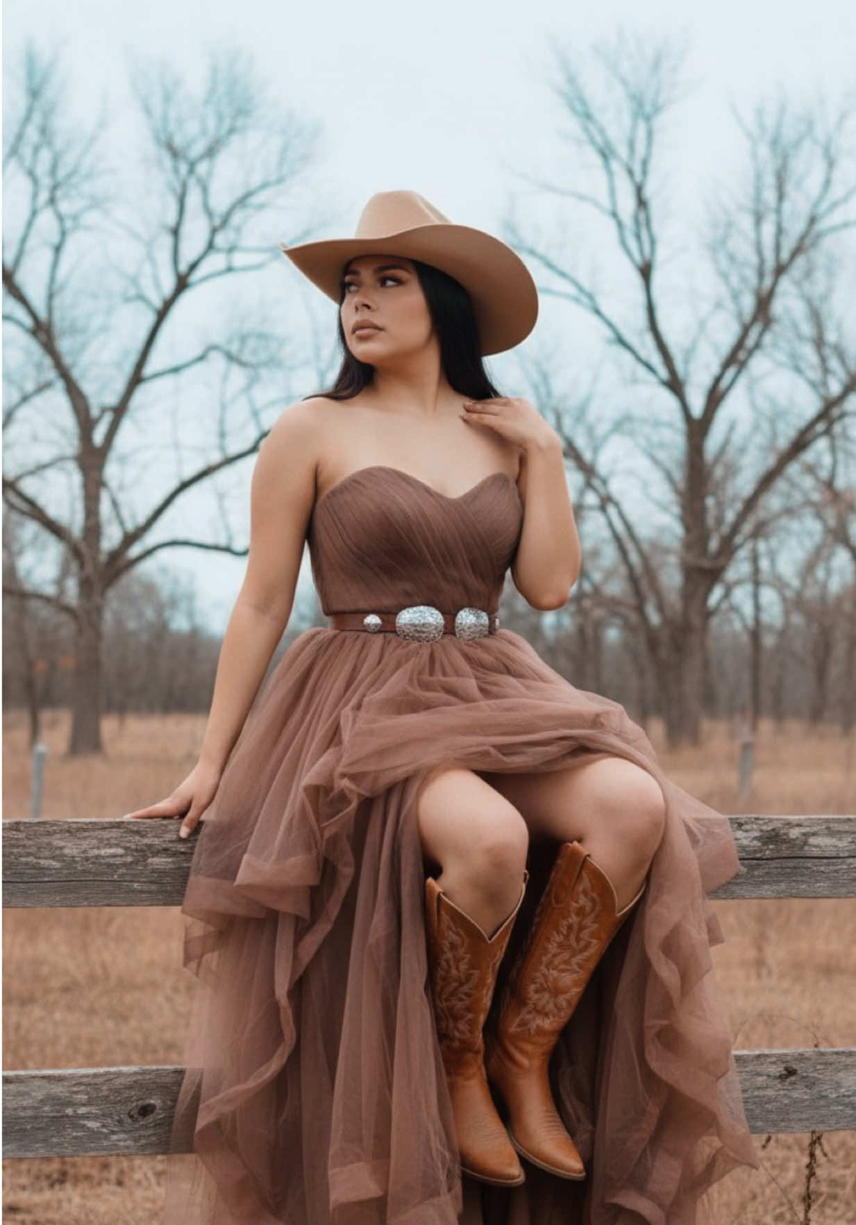 Birthday photoshot western #birthdayphotoshoot #fashionniva #bootbarn #vaquera #tejana
