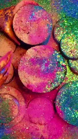 glittery colour full chalk 🌈😍✨️ #softasmr #glitterchalkcrushing #satisfyingvideo #foryou #foryoupage 