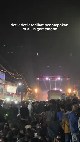 sosok penampakan yang tertangkap kamera di hp saya waktu karnaval all in gampingan😖 #argaaudiopati #argaaudio #teamdemdemofficial 