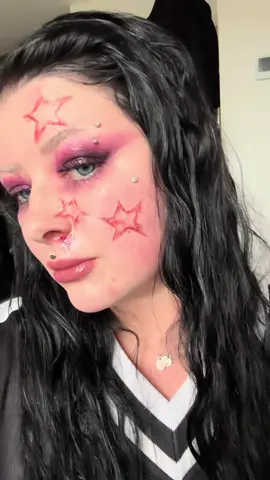 I must try this again this year! @PLOUISE @nyxcosmetics_uk @KryolanOfficial @MaybellineUK #halloweenmakeup#sfxmakeup#ridgidcollodion#horrormakeup 