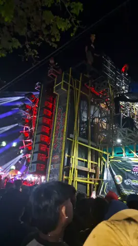 mahardika pro audio setelah garis finish #mahardikaproaudio #gampingankarnaval2025 #soundsystem #soundsystemjawatimur 