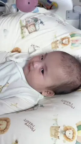 nhả vía em bé đáng yêu các mom nà🥰🍼 #xuhuong #xuhuongtiktok #thegioimevabe #tromviaconyeu #embedangyeucuame 