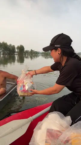 Ranh giới giữa giàu có và nghèo khó trong lũ lụt thật mong manh ? #namdrama #namdramakhotinh #cuutrolulut