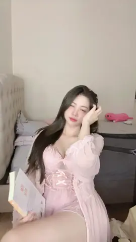 🥹🥹  đừng quên tên em 