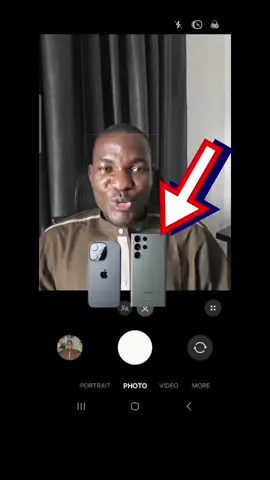 A haka kuke son mu bar Samsung mu koma iPhone? Samsung duniya ce Mallam...😁😅 