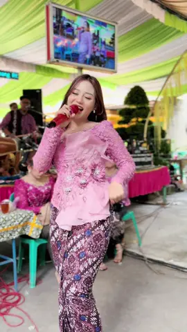 #camelia @ADMAJA MUSIC @mas'geotreex @ALDRIAN PRASETYO @Doraemon_Admaja #sogokkerikeri 