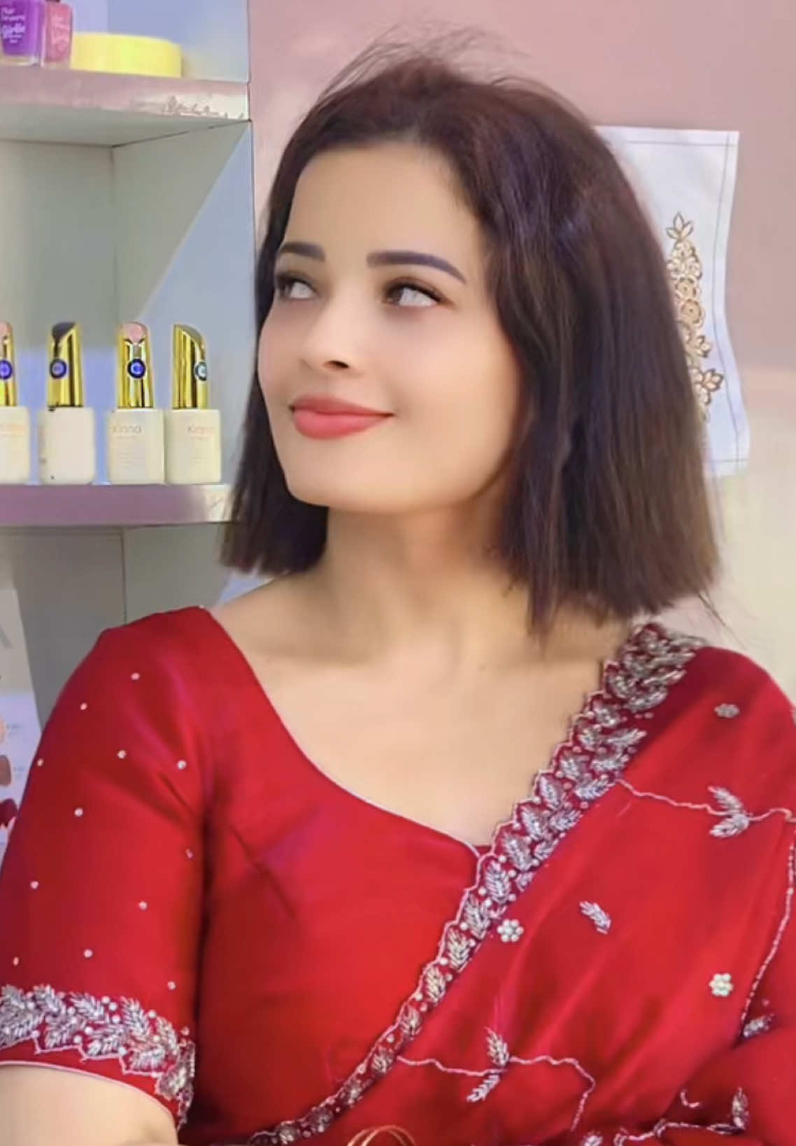 @Diamond beauty hub @diam0nd.beauty.hub #forupage #fyp #foryoupage❤️❤️ #fo #foryour @जननी श्रेष्ठ @sumi puri 