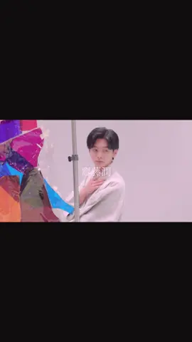 齋藤潤くんの変顔の映像が流れます❕ この変顔を見て笑わずに耐えられた人いますか。 現役高校生の齋藤潤くんです。 10/17(金)から公開の映画ストロベリームーンに佐藤日向役として出演してます🌕 #齋藤潤#齋藤潤くん好きな方と繋がりたい#ストロベリームーン#ちはやふるめぐり#カラオケ行こ