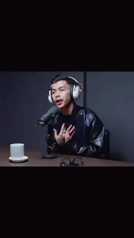 ស្តាប់តែពឹនហ្នឹងទៅ …នៅតែដឹងគុណ រំលឹកការទូន្មានរបស់ឱពុកម្តាយ🙏គោរពបង🙏  ចងចាំ✅បើជួយចេញពីចិត្តគេមិនរំលឹកទេ សុខចិត្តដឹងលឺតែឯង #VANNDa #FYP Cambodia 